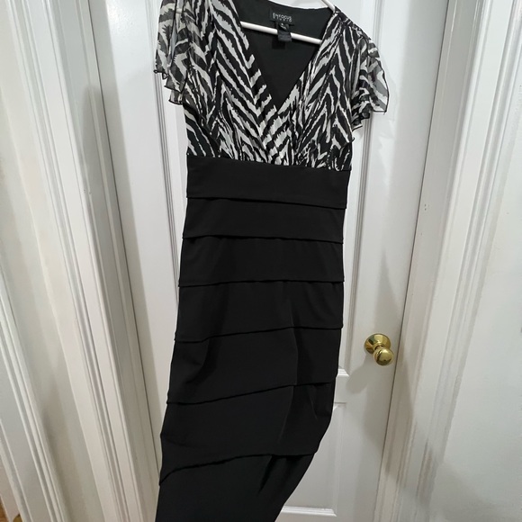 Zebra V-Neck Professional Dress with Pleated Skirt - Picture 2 of 5